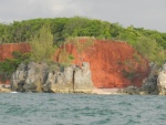 Les falaises face à la mer
