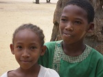 Deux enfants ravis