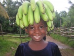 Des bananes comme chapeau